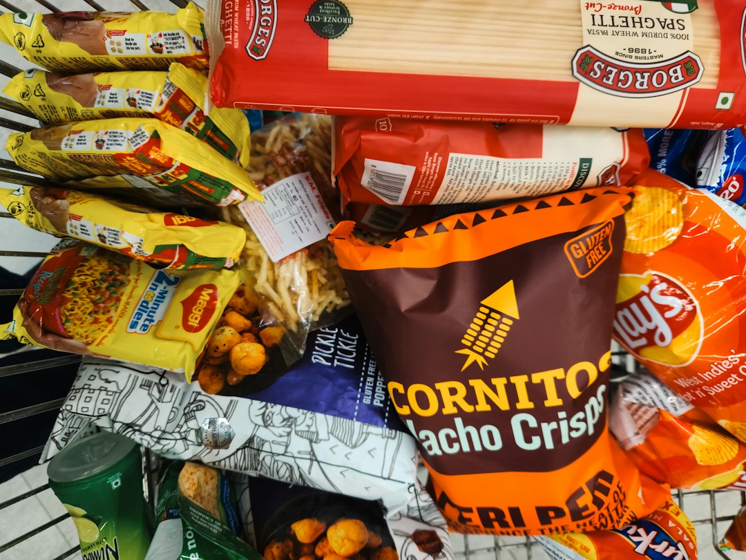 Imperfect Foods vs Misfits Market: Which Online Grocery Delivery Service Offers Better Value?